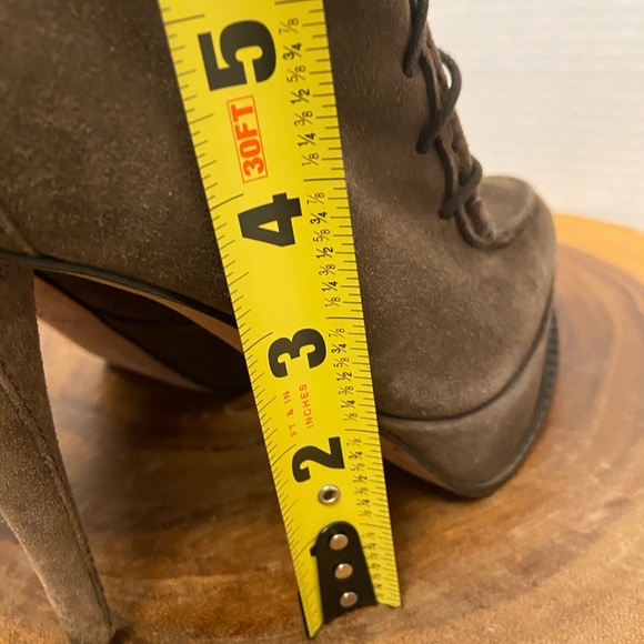 Elizabeth & James MOXY Brown Suede Heeled Ankle Booties - Picture 10 of 10